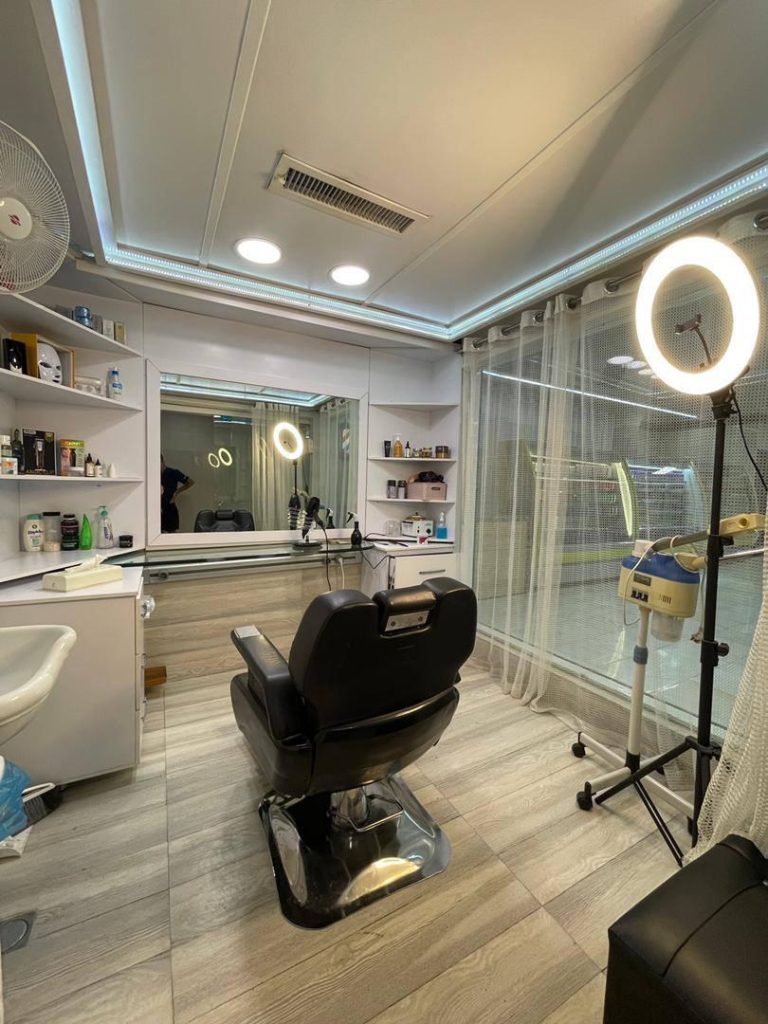 آرایشگاه صدف طلایی